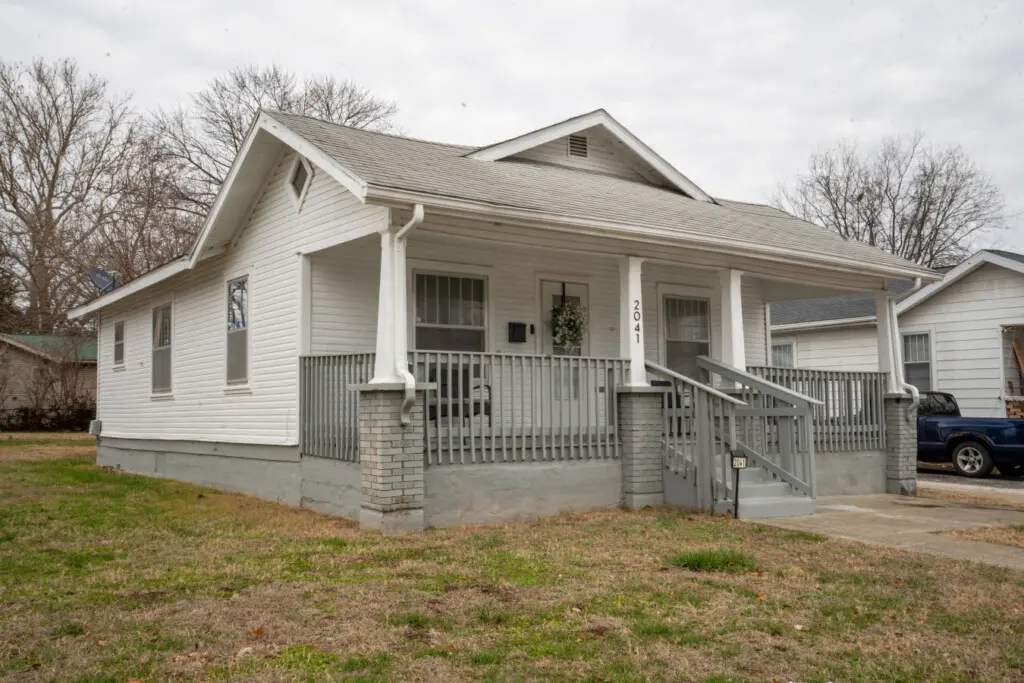 59444 301143 l3tB3mfafbluBRq90somsQV7yCr4m84fPBZHrr T4fM 67647bddb1438.jpg